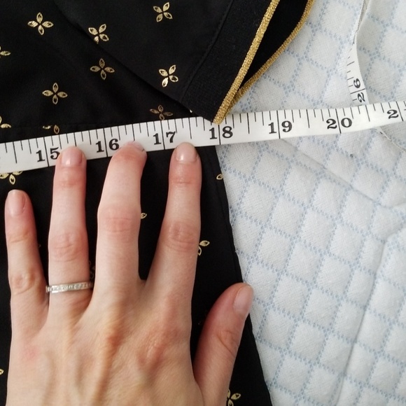 Black and gold tshirt blouse - Picture 3 of 3